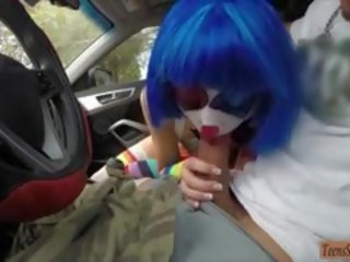 Incagliato festa clown mikayla pubblico sesso